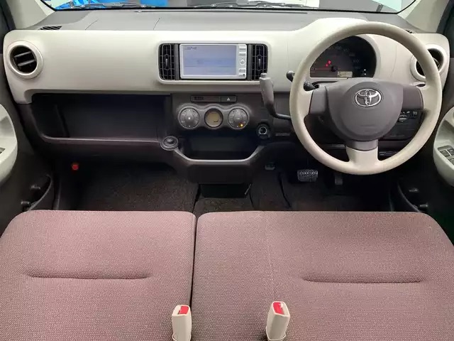 トヨタ　パッソ　プラスハナ02