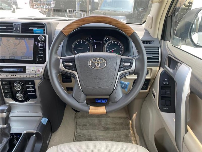 〜最新仕入れ車両のご案内〜03