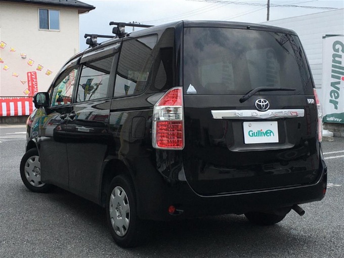 中古車入荷情報！！！【ノア】黒  純ナビ ワンセグTV バックカメラ ガリバー41号高山店02