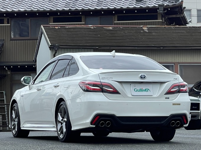 ☆中古車入庫☆R1クラウンHV RSアドバンスが入りました！05