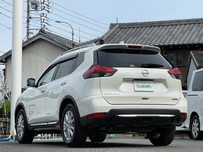 ☆中古車入庫情報☆R2エクストレイルHVが仲間入り！05