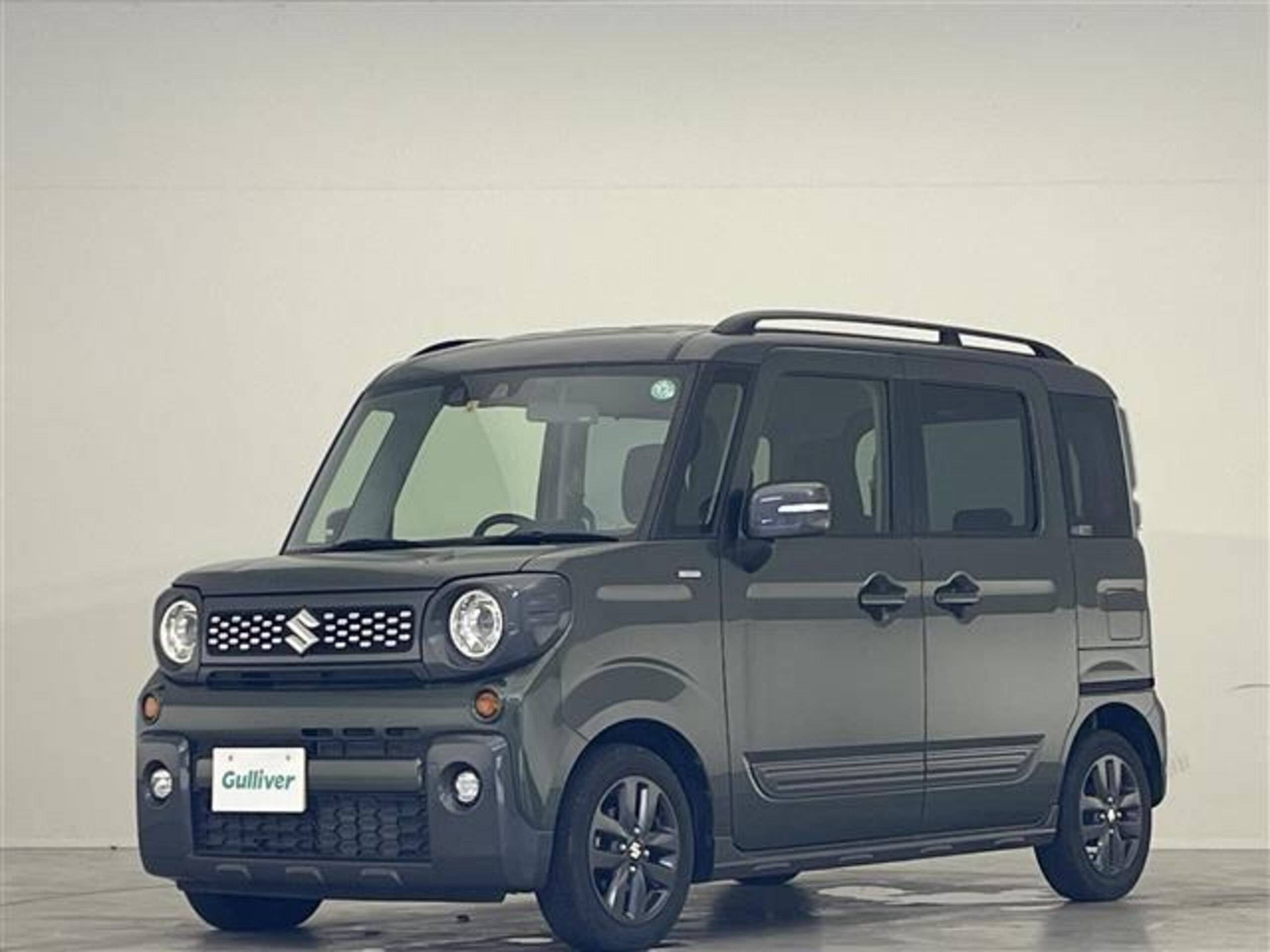 SUV風のスライドドア車！01