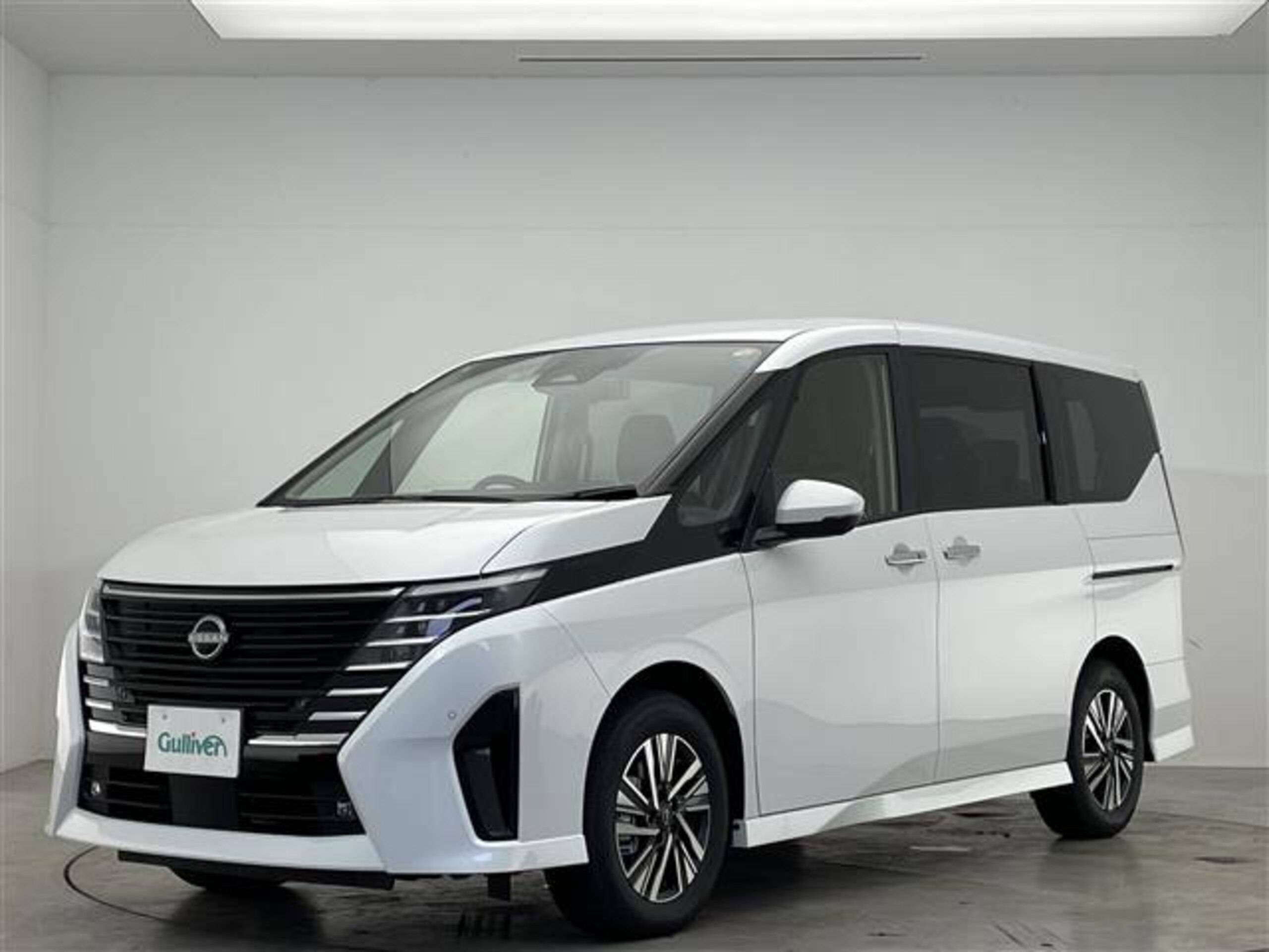 未使用車セレナハイウェイスターVセレクション入荷しました！