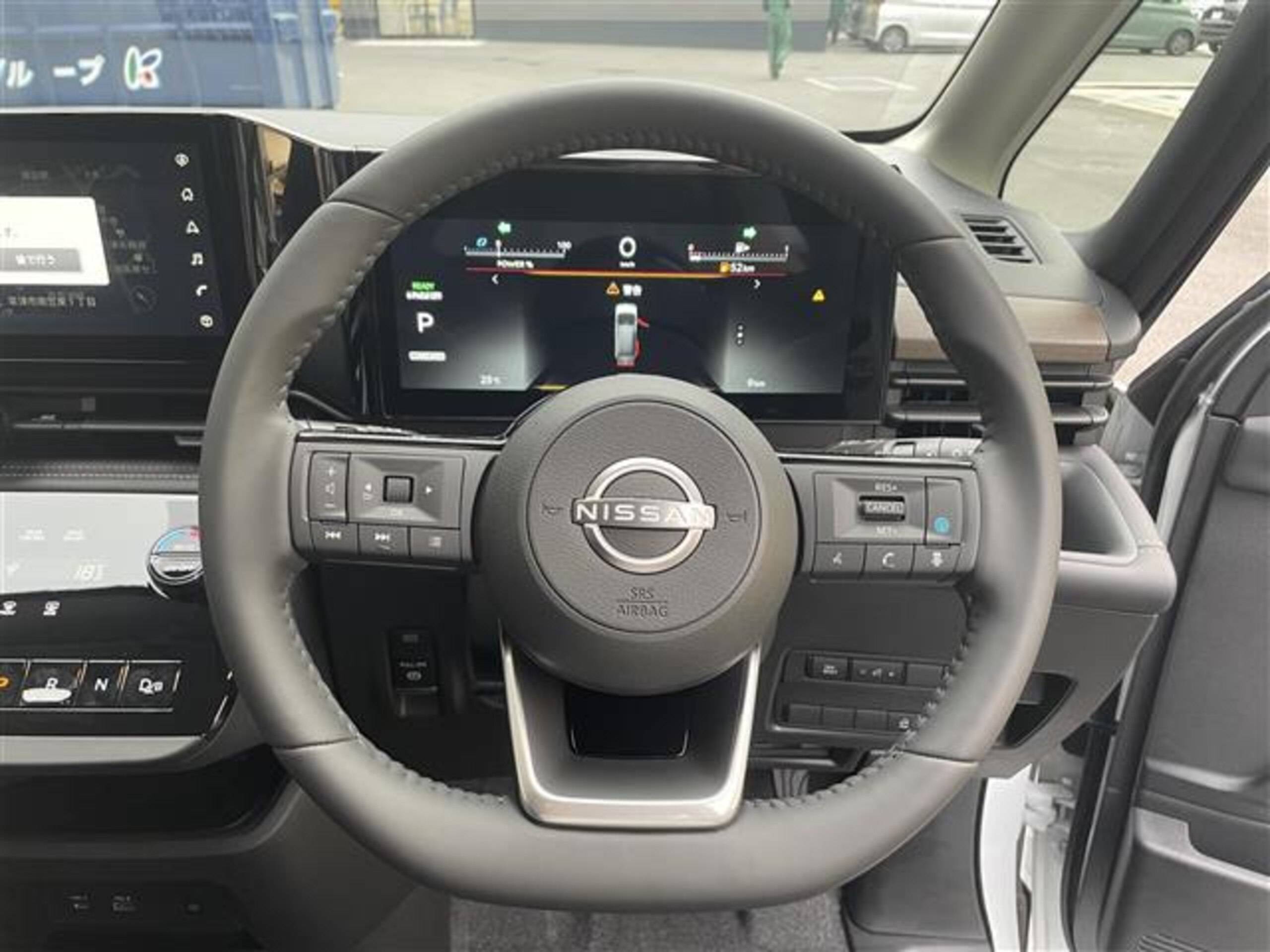 未使用車セレナハイウェイスターVセレクション入荷しました！04