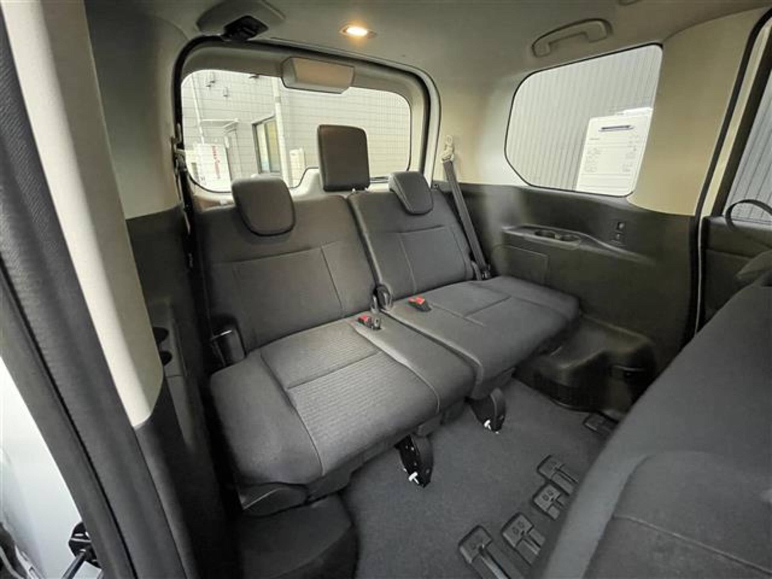 未使用車セレナハイウェイスターVセレクション入荷しました！07