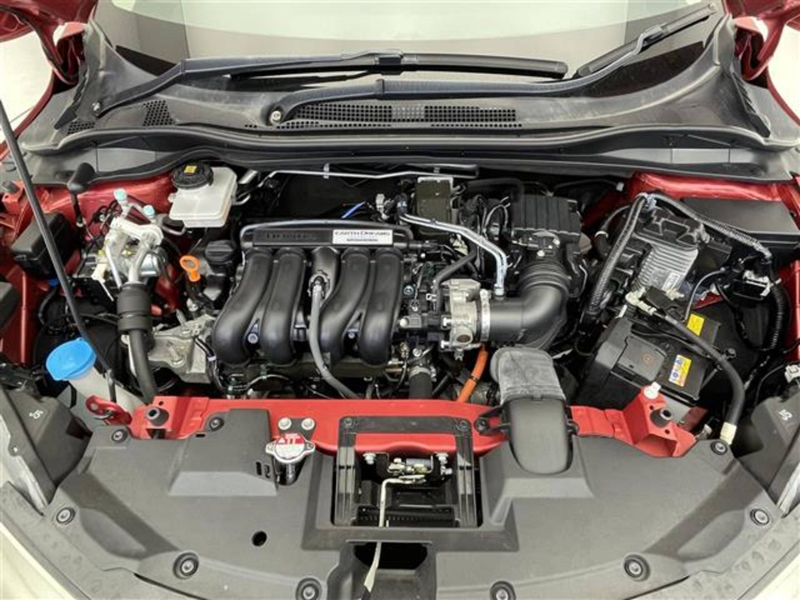 エンジンオイルは「クルマの血液」！