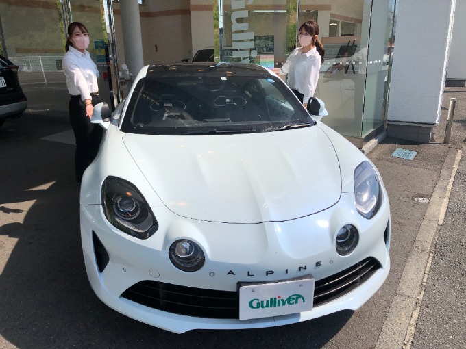おはようございます！本日火曜日も10：00から営業です！