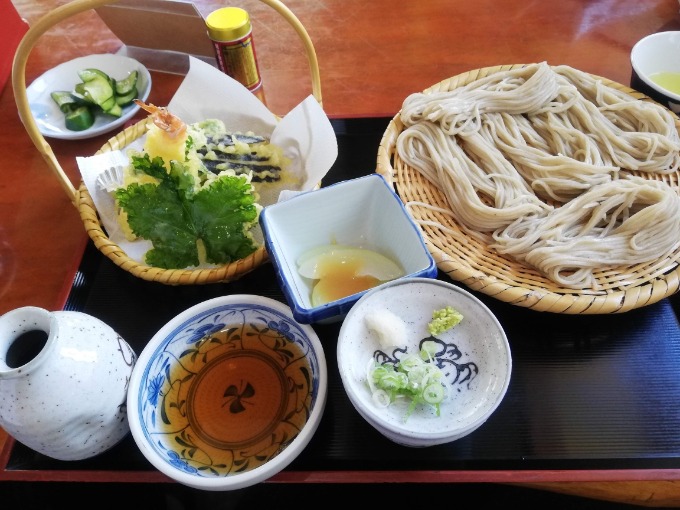 冷たいお蕎麦を食べて体を冷やしましょう‼
