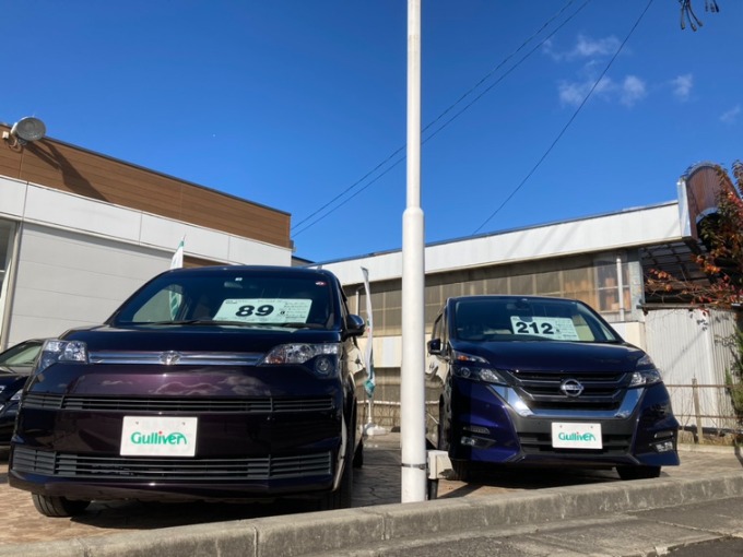 車のご売却、ご購入のご相談、 軽自動車のご相談など、お待ちしております!!!03