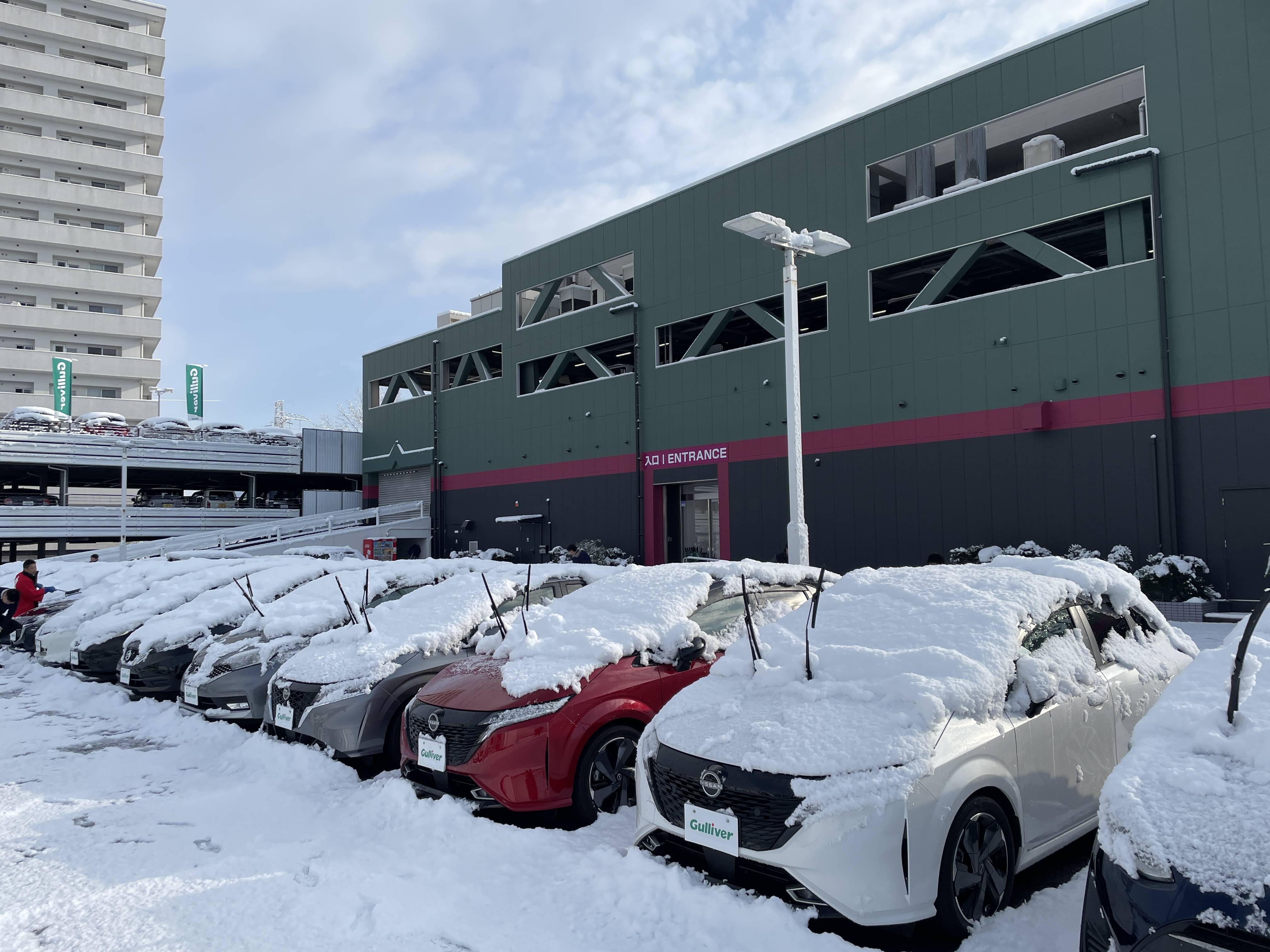 朝から雪かきをしました！！02