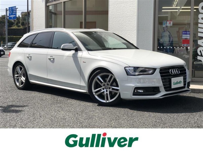 最新入荷車両のご紹介！！！'15 アウディ Ａ４ 