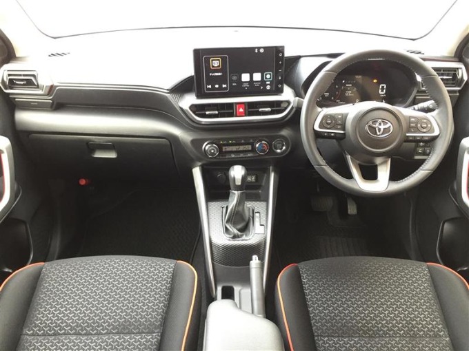 ☆オススメ車両のご紹介☆中古車・登録済み未使用車【SUV・ミニバン】02