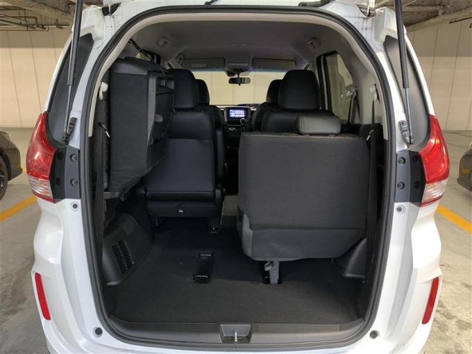 ☆オススメ車両のご紹介☆中古車・登録済み未使用車【SUV・ミニバン】04