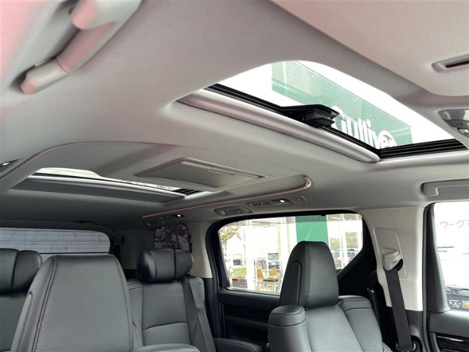 ☆オススメ車両のご紹介☆中古車・登録済み未使用車【SUV・ミニバン】05