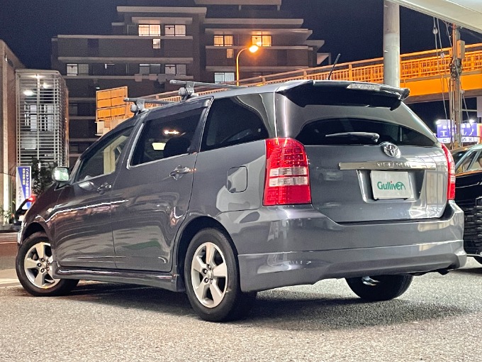 【H16式トヨタウィッシュ】ルーフレール付きの7人乗り入庫しました！02