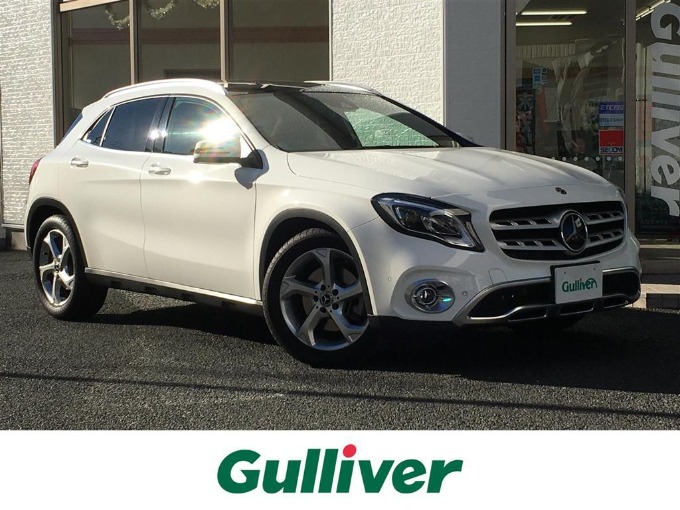 【中古車入荷情報】'20　M・ベンツ　GLA220　4マチック（ディーラー車）