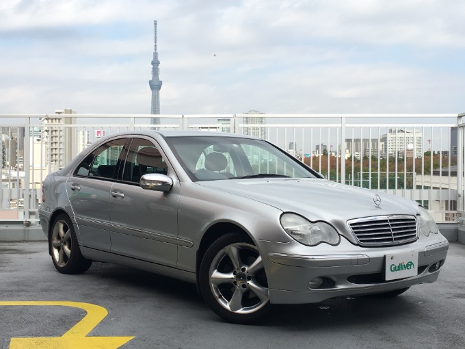 《新入荷情報》ベンツ　C200コンプレッサー