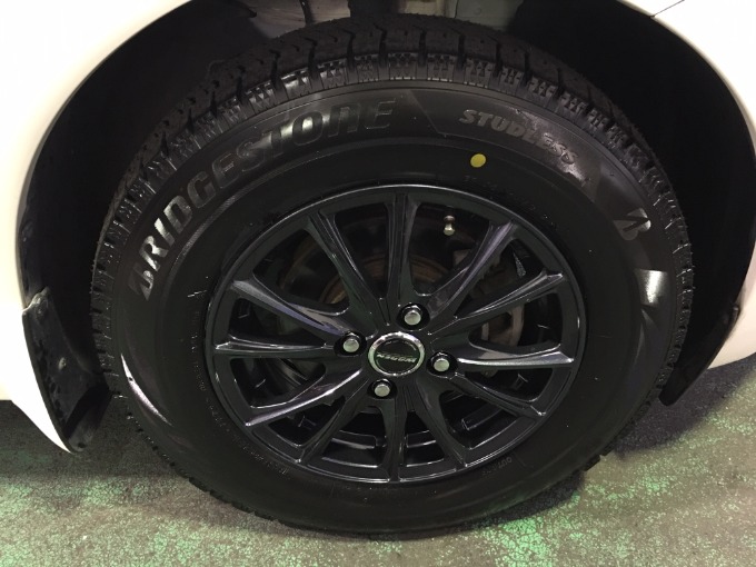 スタッドレスタイヤとは？？？