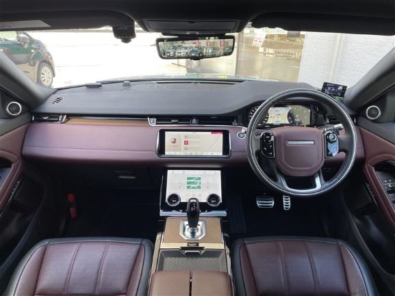 レンジローバー イヴォーグご紹介です‼☆☆02