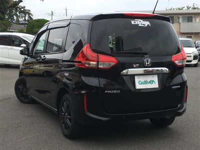 新着車両！！R3　フリードHV　G　ホンダセンシング！！02