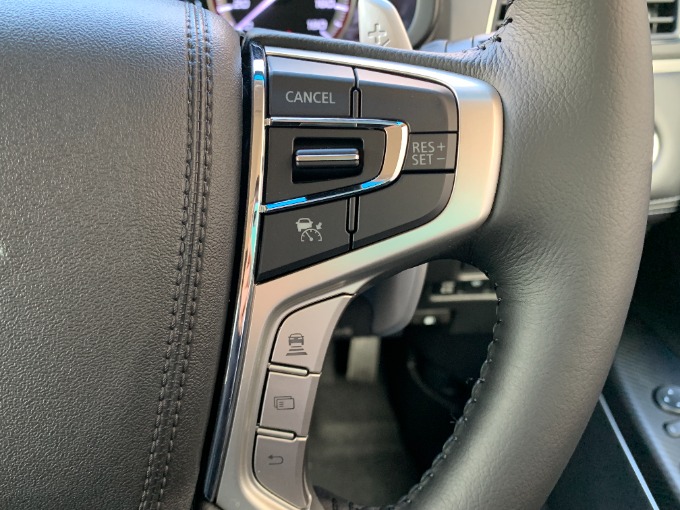 おすすめ車両の紹介♪【中古車・登録済未使用車】SUV・ミニバン05