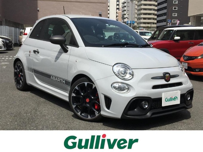 中古車入荷情報　'18 アバルト ５９５（ディーラー車）ガリバー16号横須賀中央店