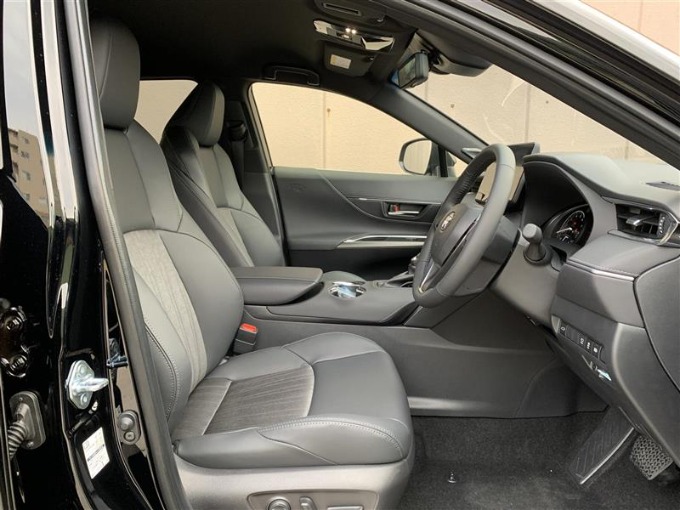 ☆オススメ車両のご紹介☆【中古車・登録済未使用車】SUV・ミニバン02