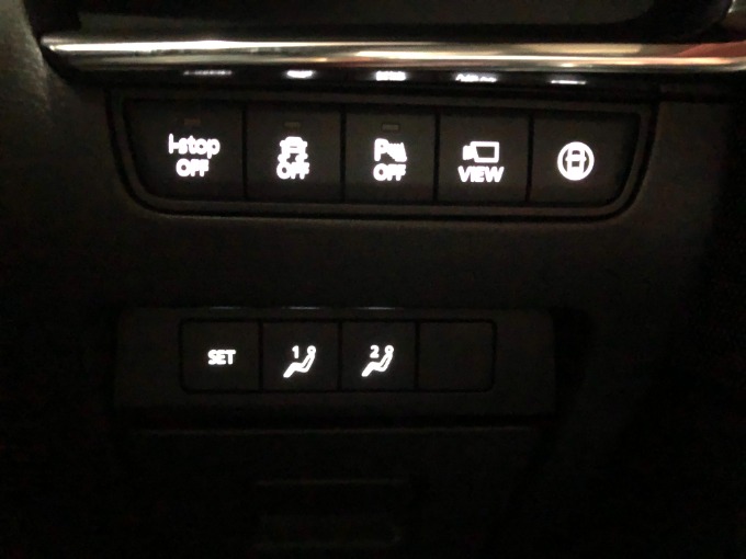 オススメ車両のご紹介【中古車・登録済未使用車】SUV・ミニバン03