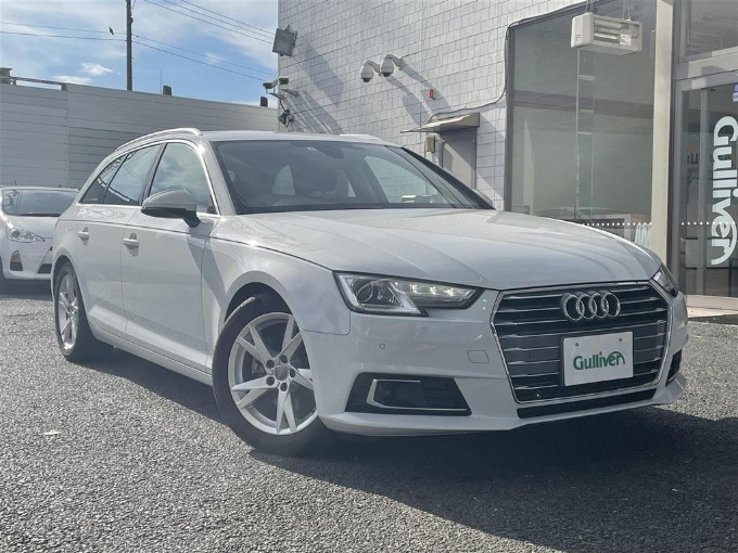 ✰New✰'18 アウディ Ａ４ アバント １．４ＴＦＳＩスポーツ（ディーラー車）