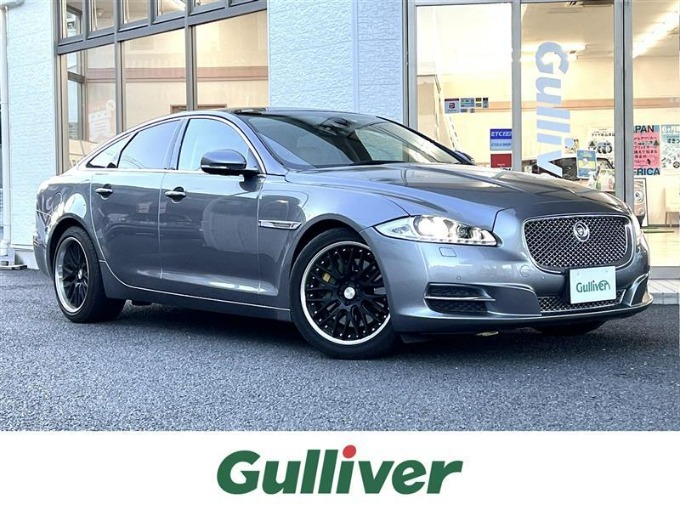 中古車入庫情報‼　'11 ジャガー ＸＪ　ラグジュアリー（ディーラー車）