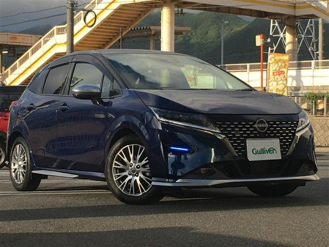 便利なコンパクトカーのご紹介！！