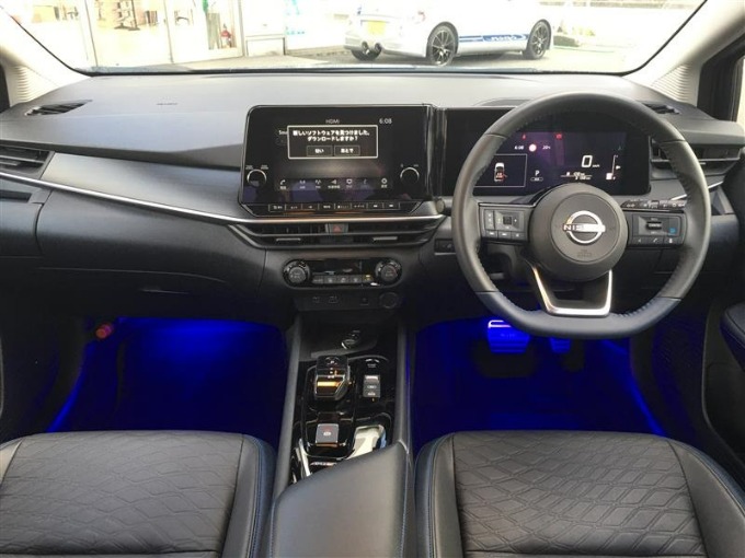 便利なコンパクトカーのご紹介!!03