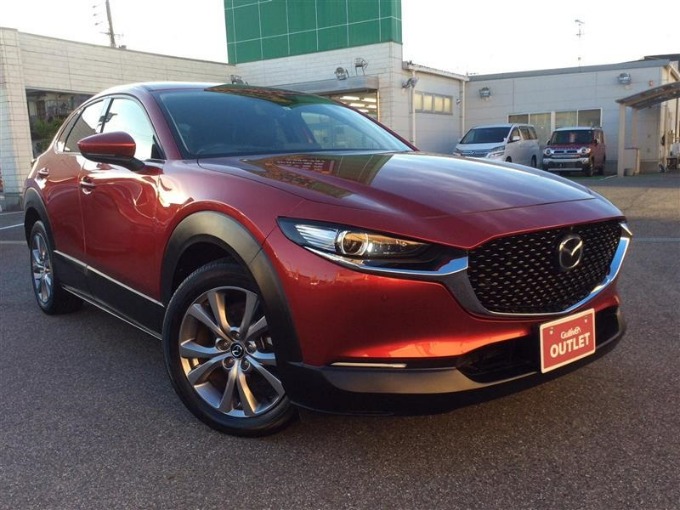 雨のドライブもいいですよね！〜最新仕入れ車両のご案内〜