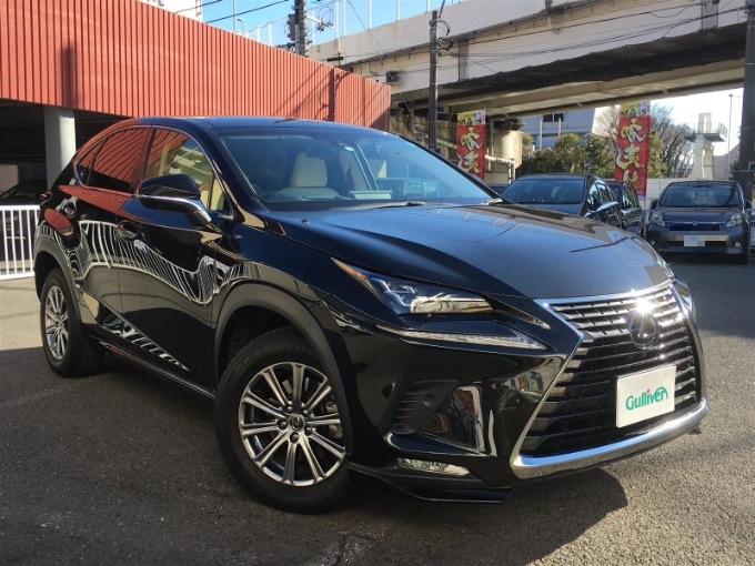 ☆中古車入庫情報☆　レクサス　NX