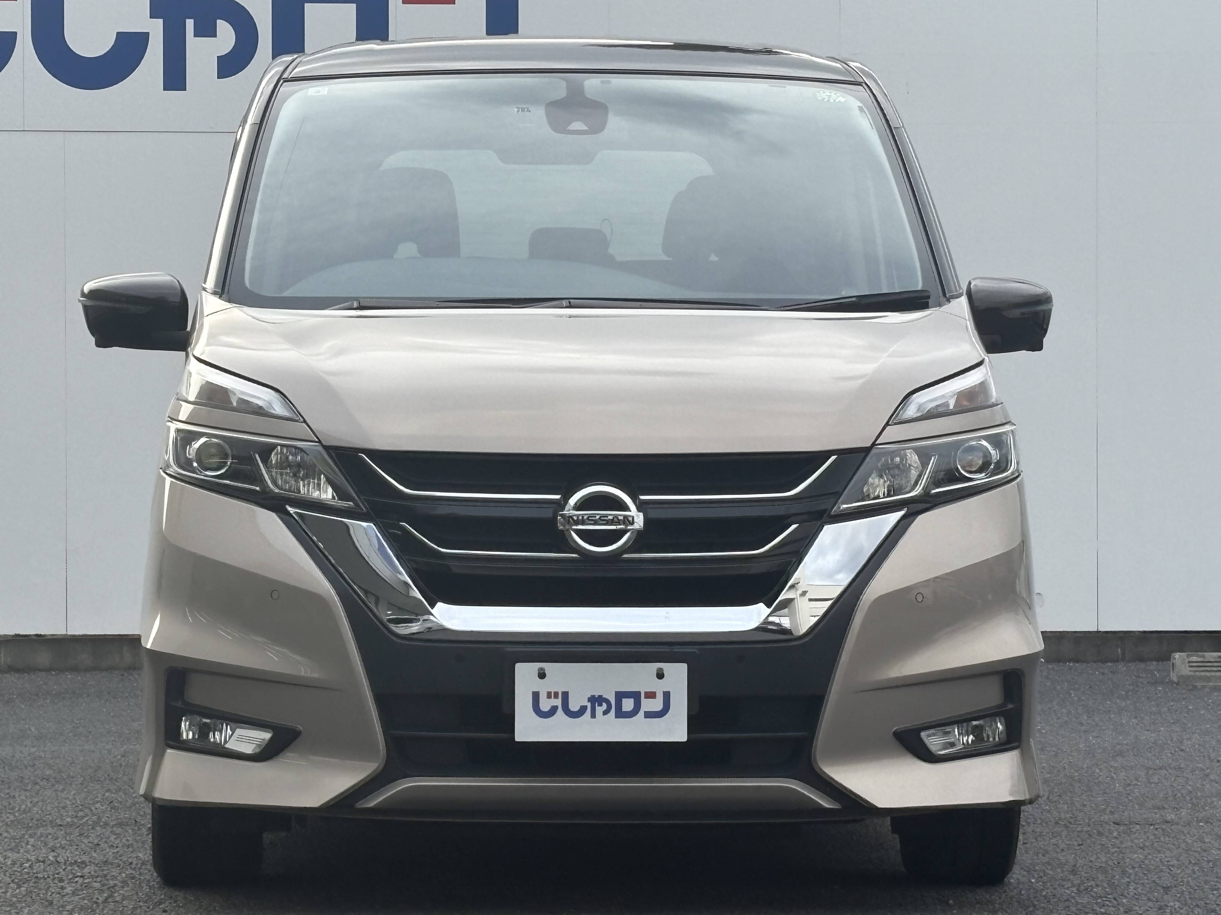 新入庫セレナのご紹介