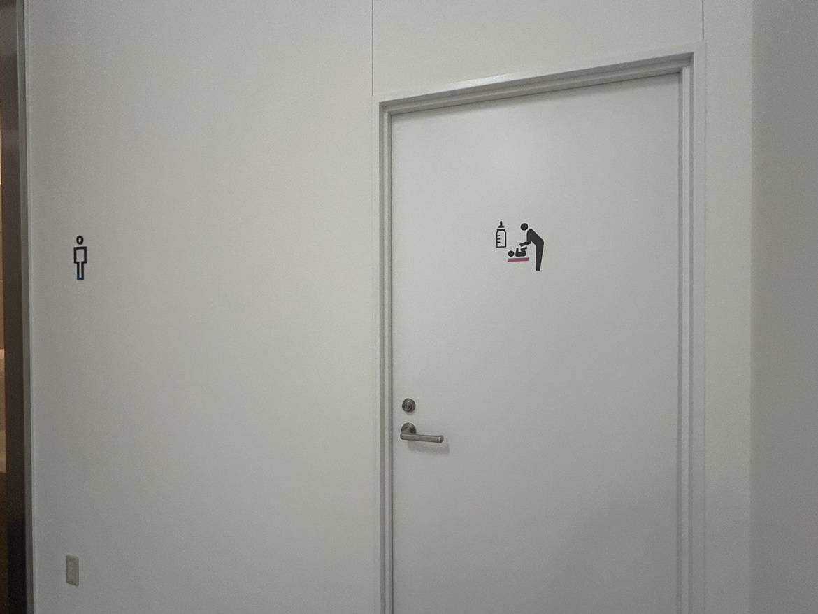 20時まで営業中です！授乳室のご案内☆01