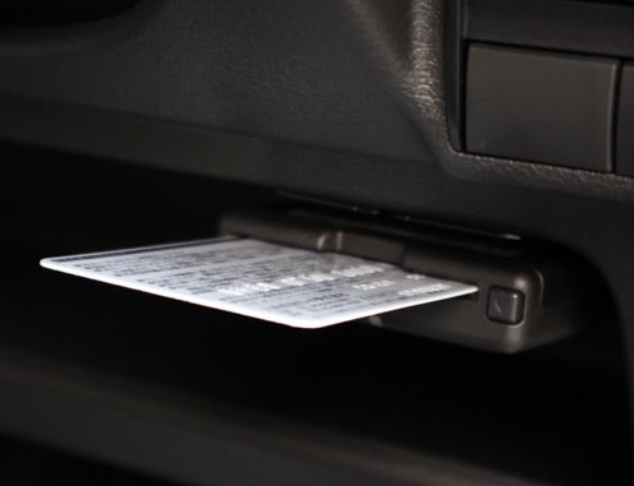 車の豆知識 ETCカードの入れ方編02