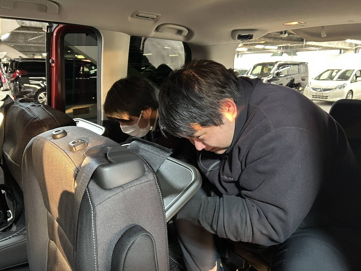 車の仕上げは入念に！01