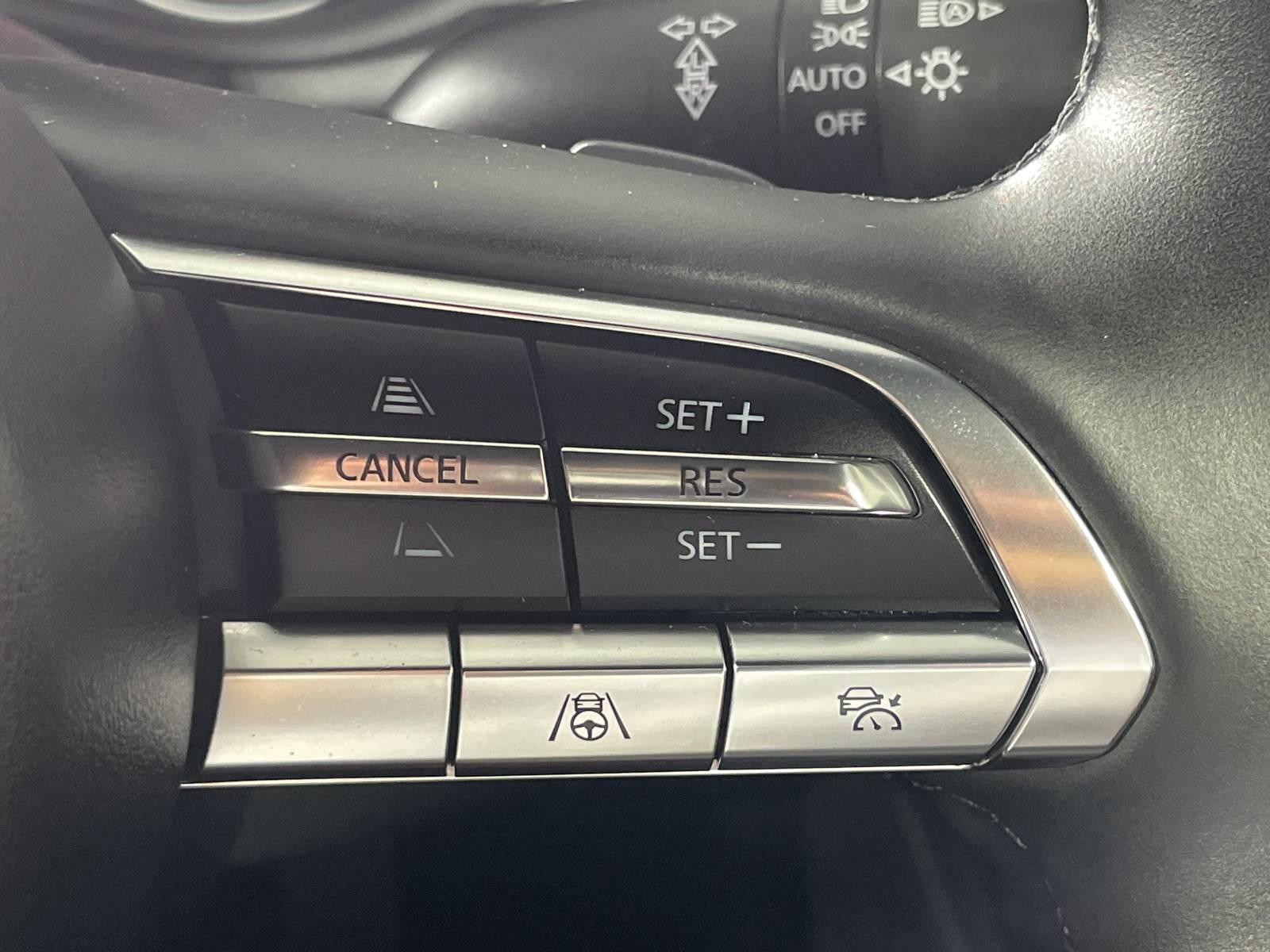 【MAZDA3】ちょっとカッコよすぎやしないかい？03
