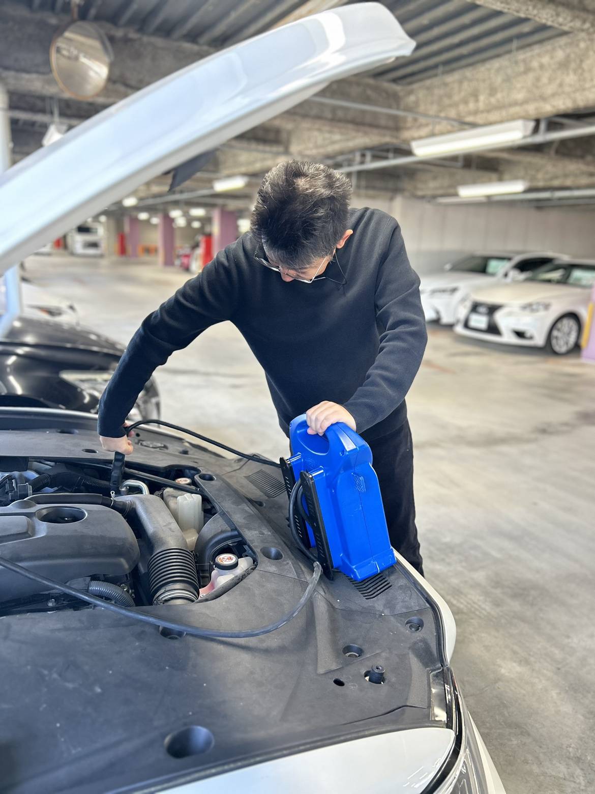 お車チェック中の一枚01