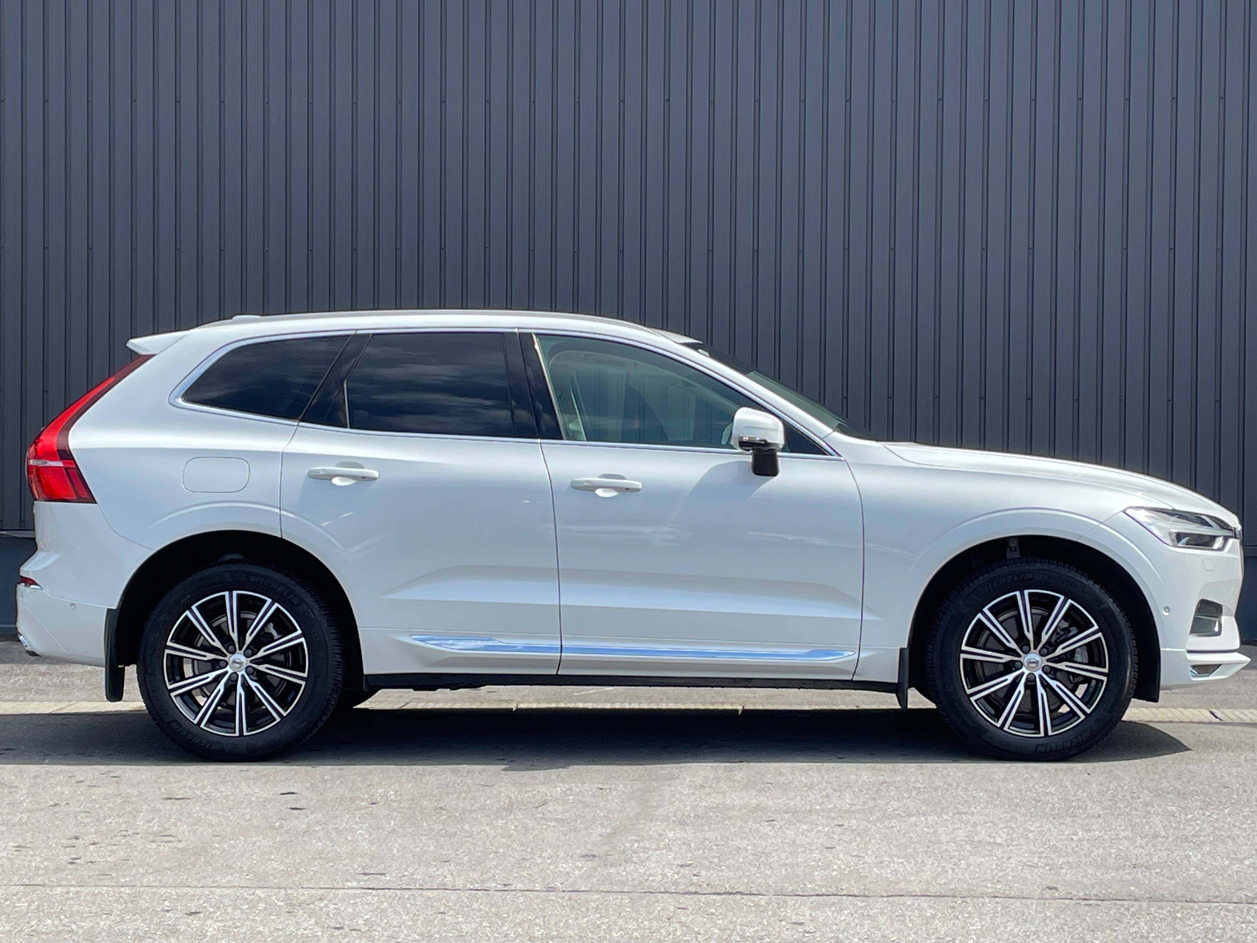 特集:秋の行楽シーズンに乗りたい車 ①ボルボXC6006