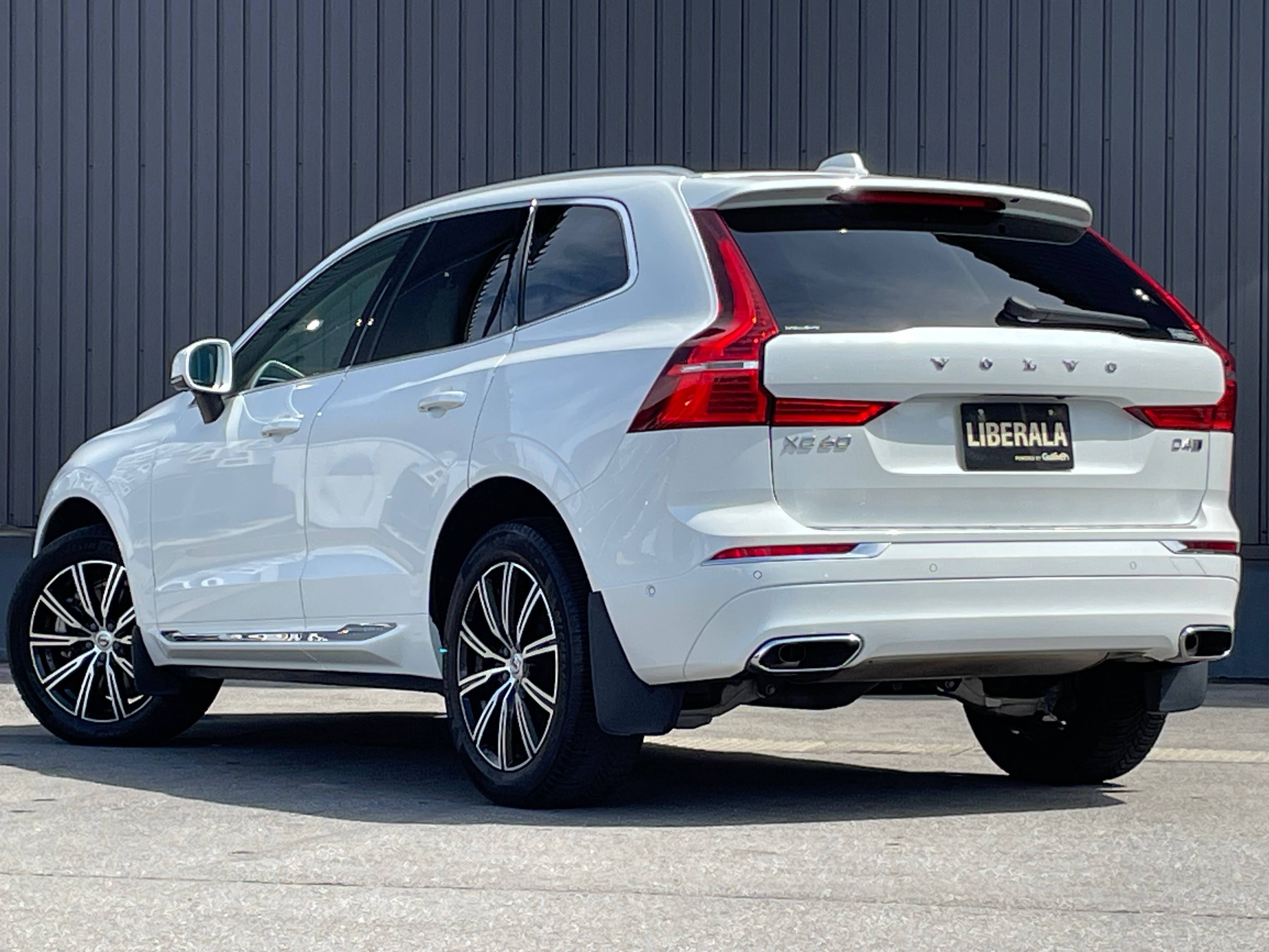 特集:秋の行楽シーズンに乗りたい車 ①ボルボXC6005