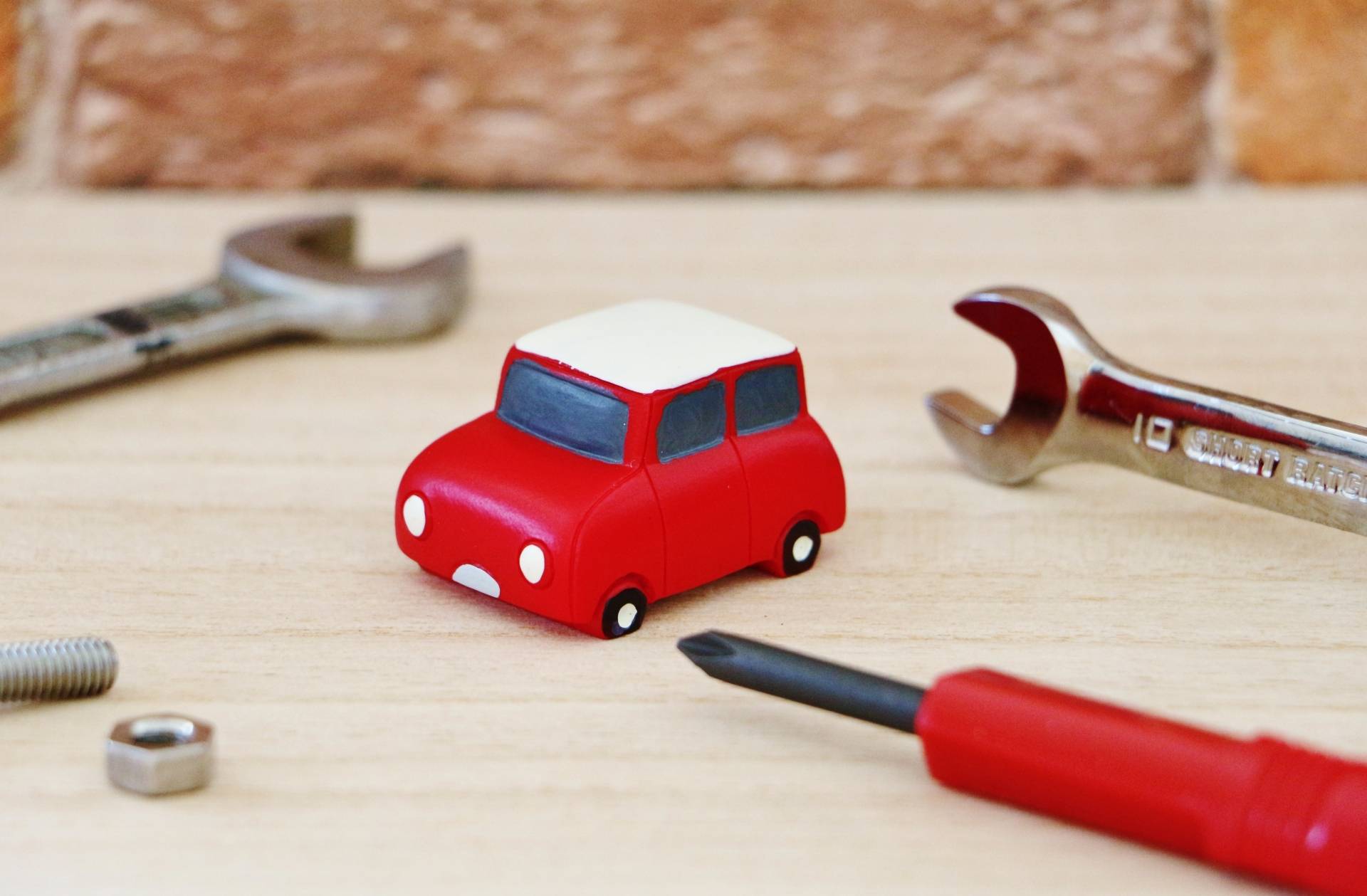 あなたの車は大丈夫！？「なんかこの車、臭わない？？」を緊急回避！！！！