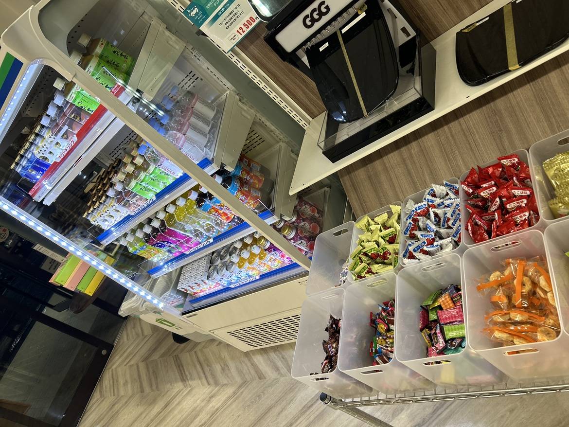 お菓子コーナー設置しました！