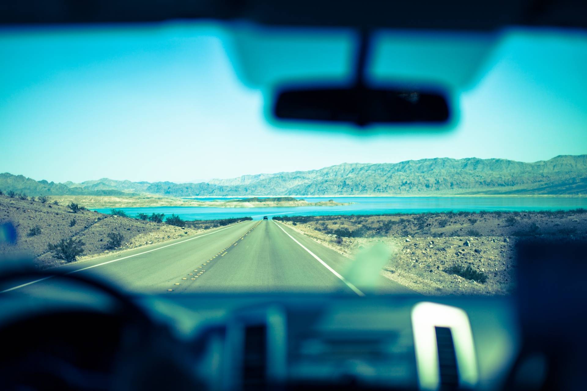 車に乗った時車内が暑すぎる、、、そんな時は！！！