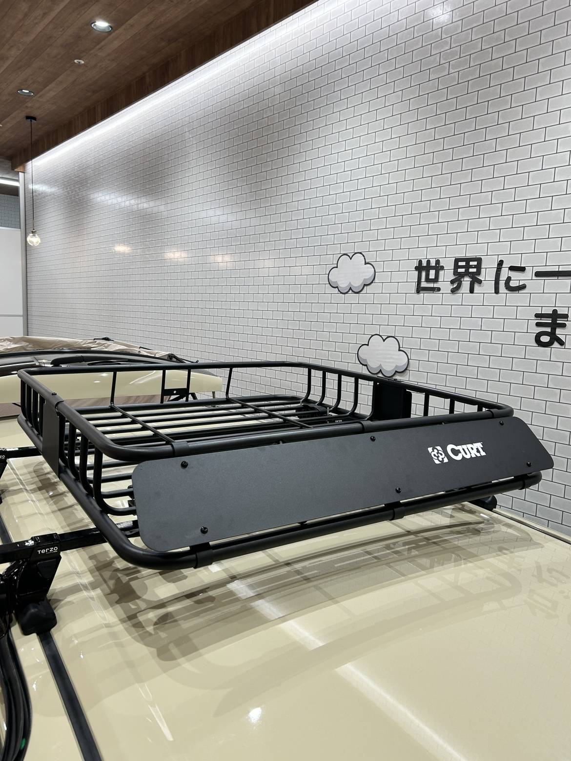 展示車両ヴォクシー【ルーフバスケット】の紹介！