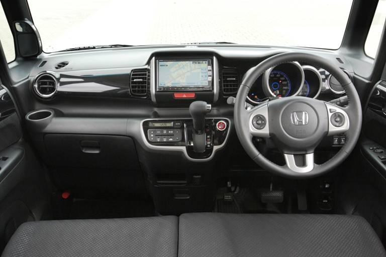 車って分からない装備が多い、、