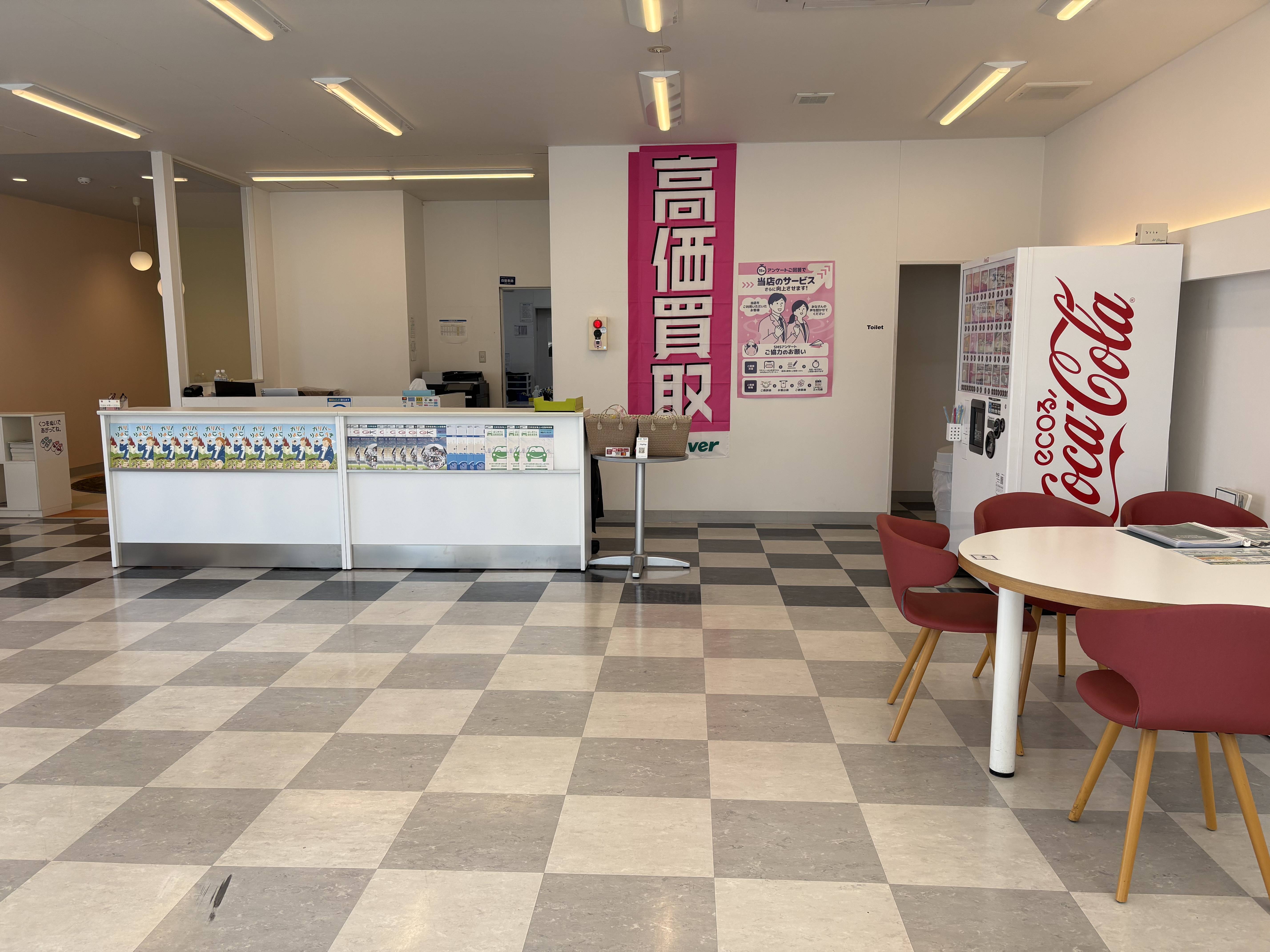 無料査定、販売などお気軽にご来店ください!!03