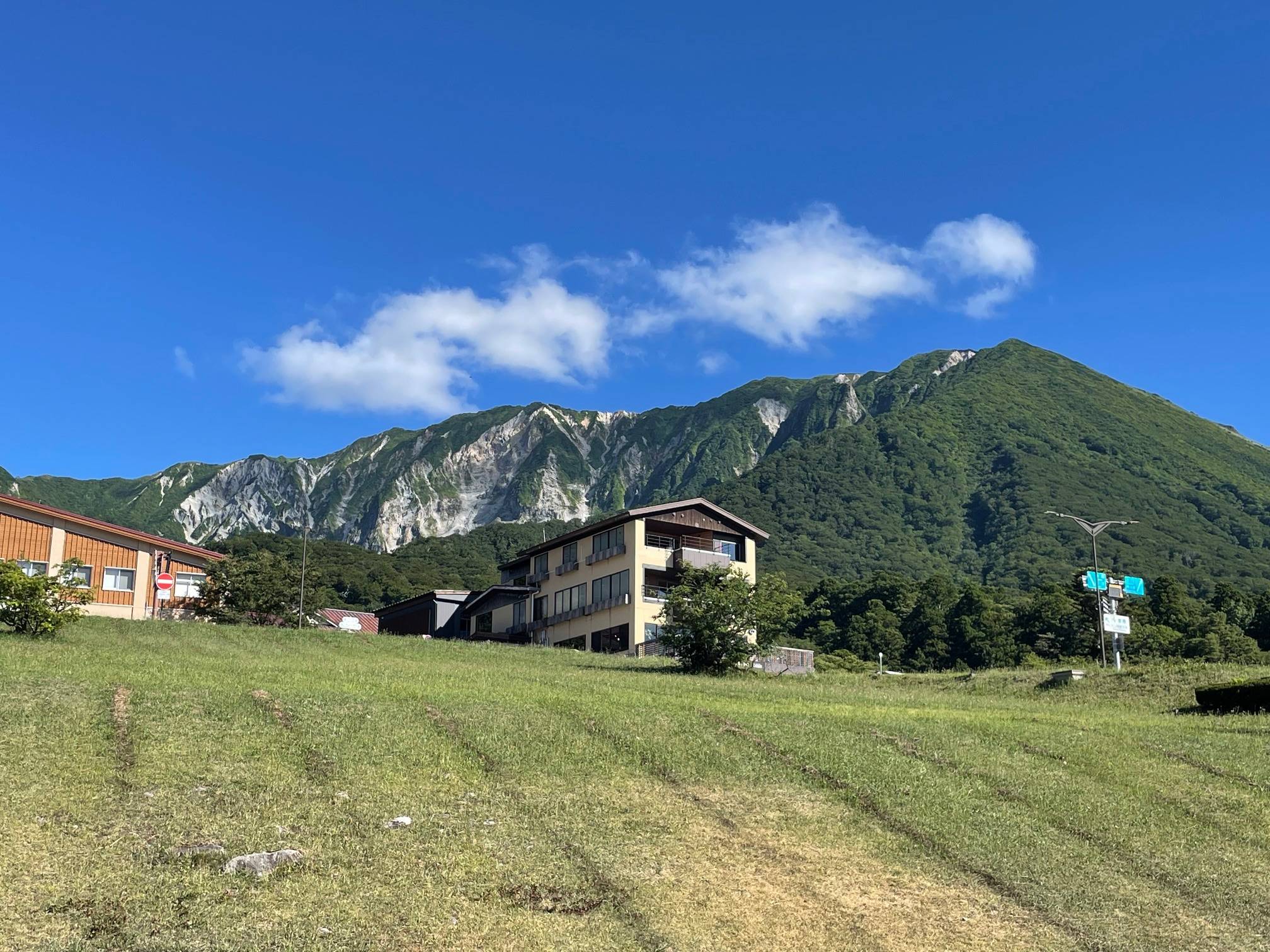 あっちから見る大山、こっちから見る大山!01