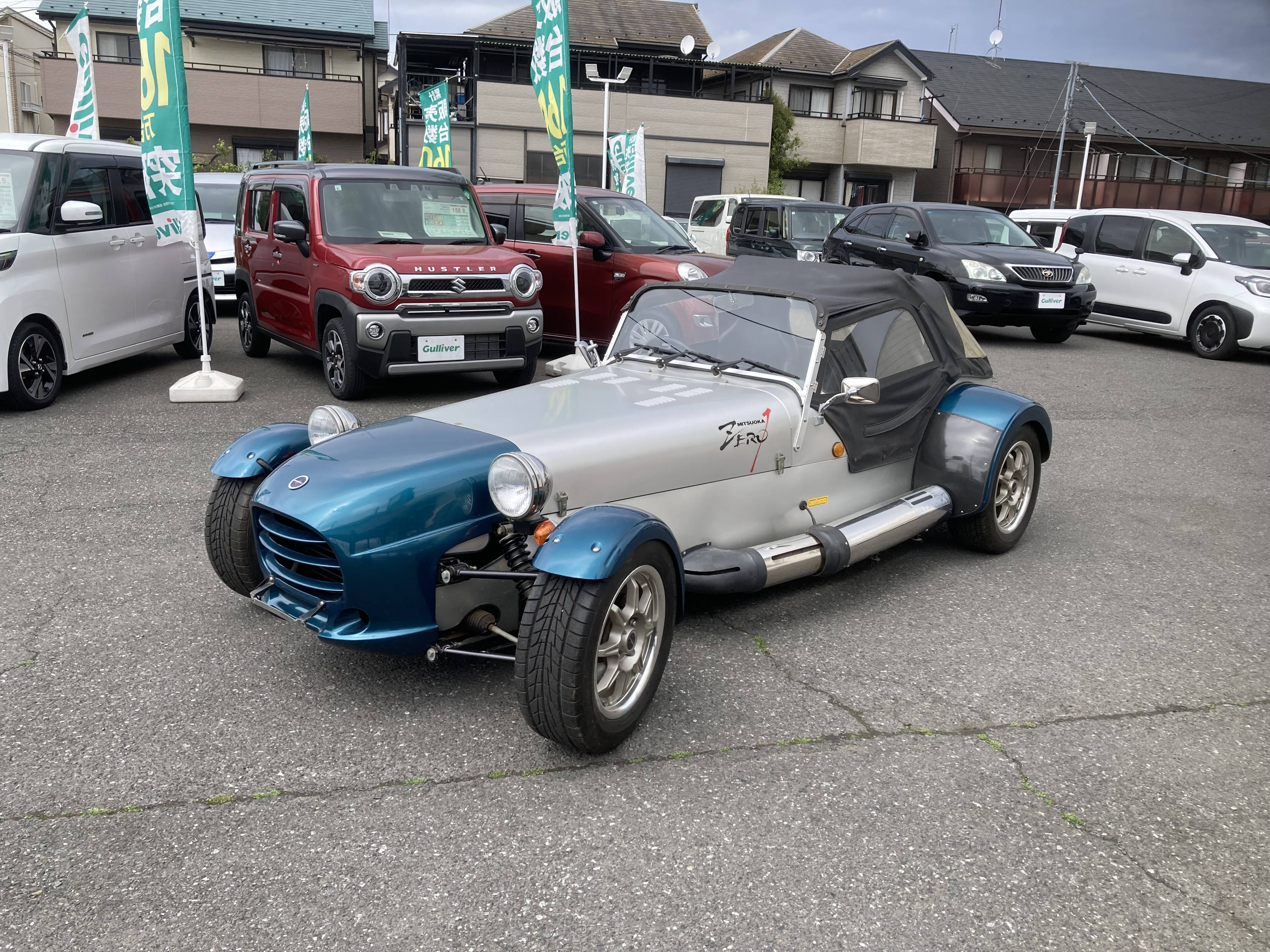 なんだこの車は…！！